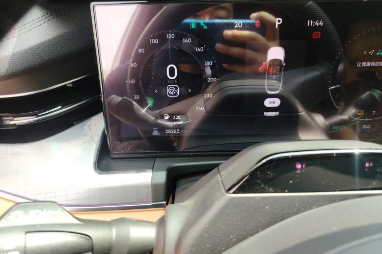 Used Lynk & Co 09 EM-P 2023 2.0TD EM-P Four-Wheel Drive Asian Games Executive Edition Five Seats
