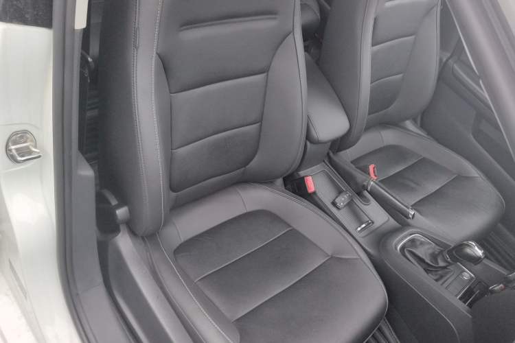 Used Volkswagen Sagitar 2017 230TSI Automatic Comfort Version
