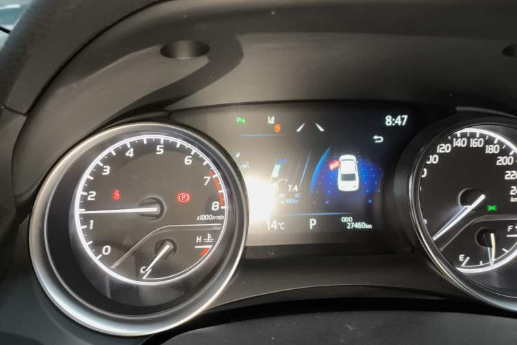 Used Toyota Camry 2023 2.0G Luxury Edition Instrument Cluster