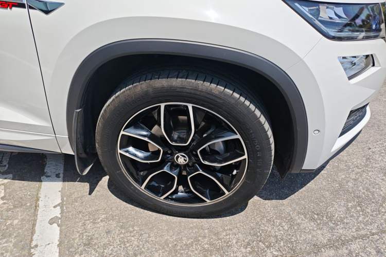 Used Skoda Kodiaq GT 2021 TSI330 Two-Wheel-Drive Luxury Edition