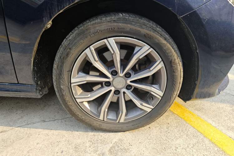 Used BYD Song MAX 2019 1.5T Automatic Smart Connect Ruiyi Sunroof Model 7 Seats China V Emission Standard
