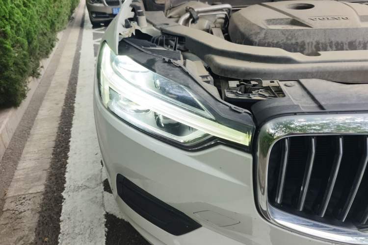Used Volvo XC60 2019 T4 Zhiyi Edition China V Standard