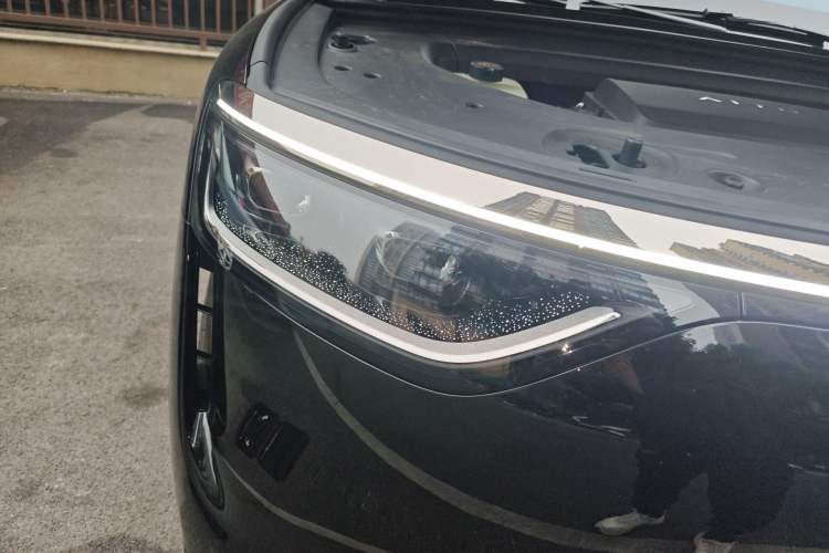 Used Hima AITO M8 2025 Extended-Range Ultra Version 53.4 kWh 5-Seater Edition
