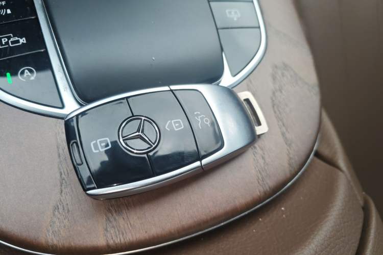 Used Mercedes-Benz E-Class 2023 E 300 L Luxury Model