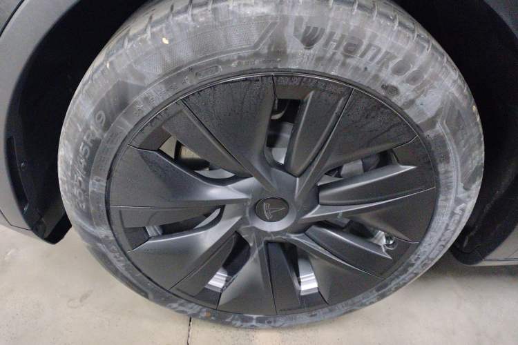 Used Tesla Model Y 2021 Standard Range Rear-Wheel Drive Version