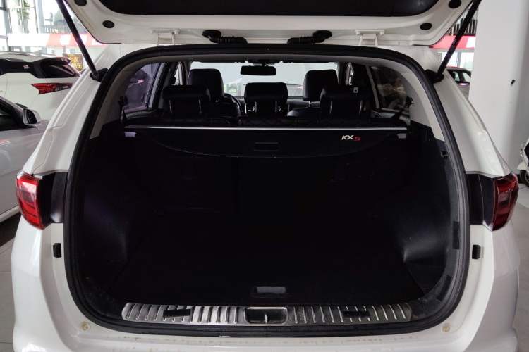 Used Kia KX5 2016 1.6T Automatic Two-Wheel Drive DLX Trunk