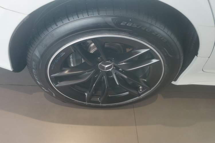 Used Mercedes-Benz AMG GT 2023 AMG GT 50 Four-Door Coupe Right Rear Wheel Hub