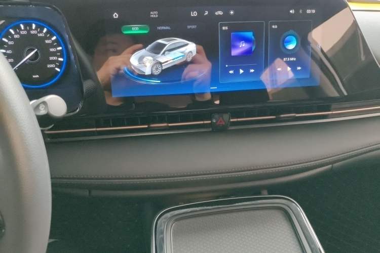 Used AION S Plus 2025 Comfort Version 53.241 kWh