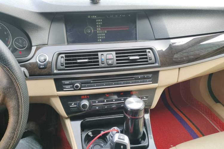 Used BMW 5 Series 2013 525Li Luxury Model