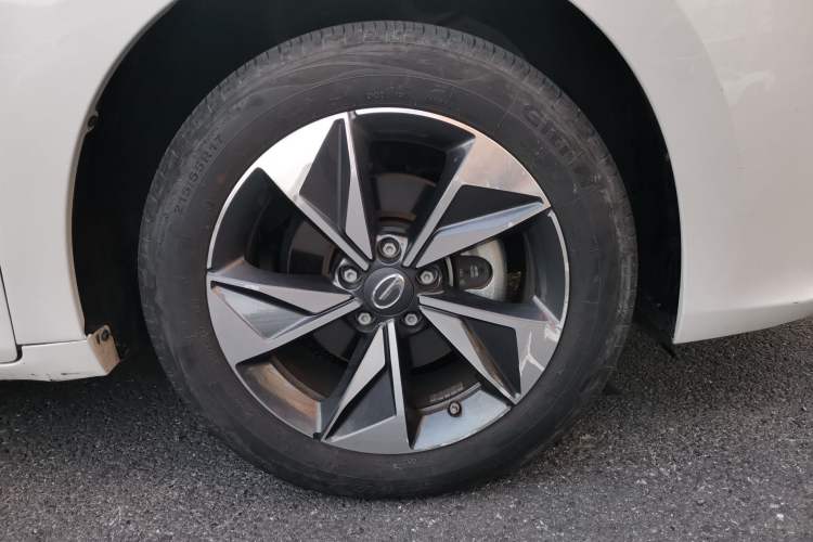 Used GAC Trumpchi M6 2023 PRO 270T DCT Luxury Edition Exterior 7