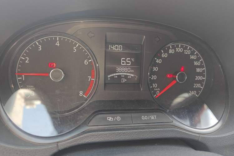 Used Volkswagen Polo 2016 1.4L Manual Fashion Model
