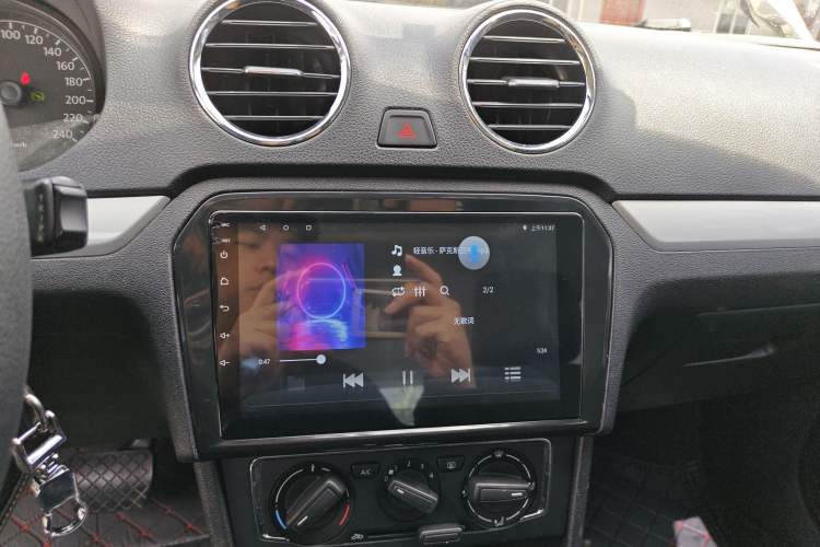 Used Volkswagen Jetta 2015 1.6L Automatic Comfort Model Audio And AC Panel