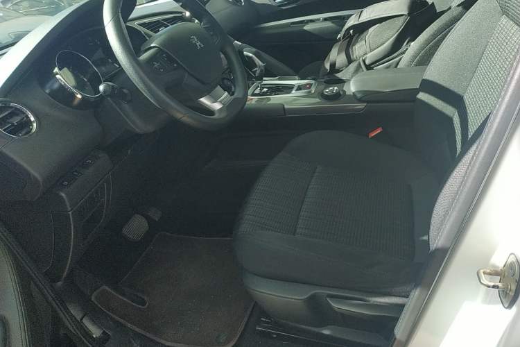 Used Peugeot 3008 2018 350THP Automatic Classic Edition