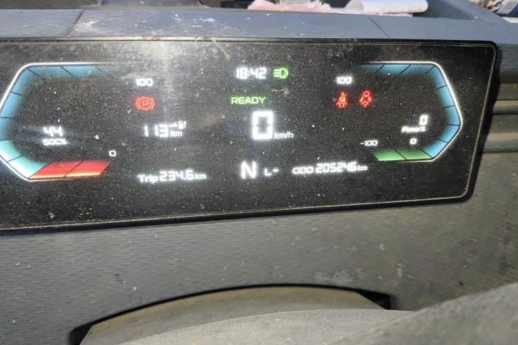 Used Farizon Xingxiang V 2022 Star Enjoy V6E Long Wheelbase Guoxuan 38.7 kWh Odometer Close Up