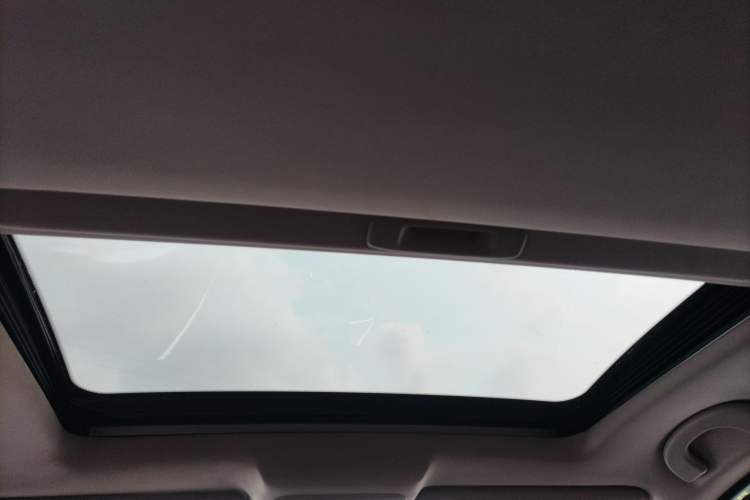 Used Dongfeng Aeolus AX7 2018 Classic 1.6T Automatic Luxury Model
