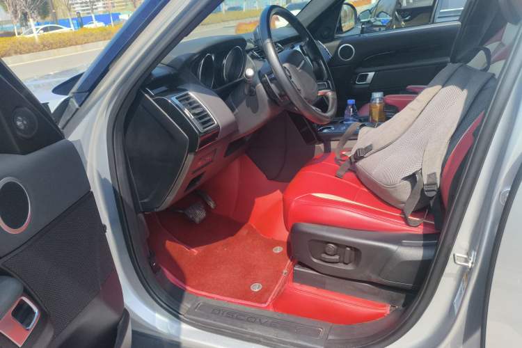 Used Land Rover Discovery 2019 2.0T SE
