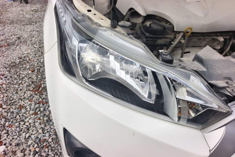 Used Toyota YARiS L Zhi Xuan 2015 1.5E Automatic Charm Edition
