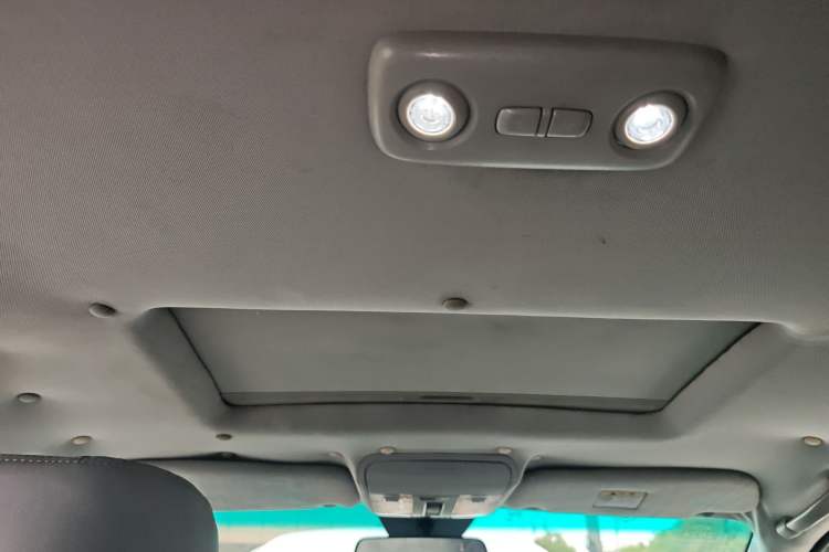 Used Luxgen Great 7 SUV 2015 2.2T Two-Wheel-Drive ZhiZun Version Headliner