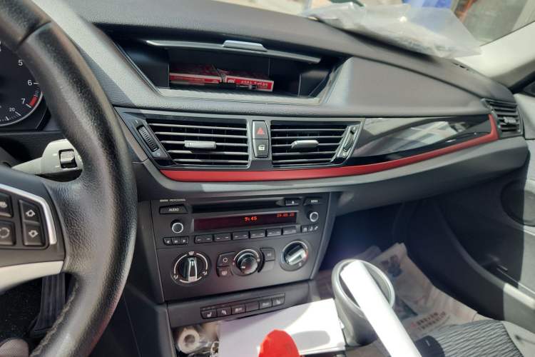 Used BMW X1 2015 sDrive18i Fashion Upgrade Edition
