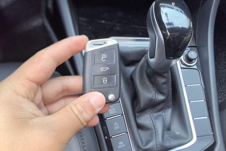 Used Volkswagen Sagitar 2021 280TSI DSG Excellence Edition Vehicle Key