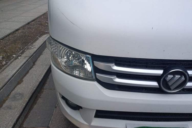 Used Foton Scenic G7 2017 2.0L Long-Wheelbase Commercial Van High Roof 2 Seats 4Q20M Right Front Headlight