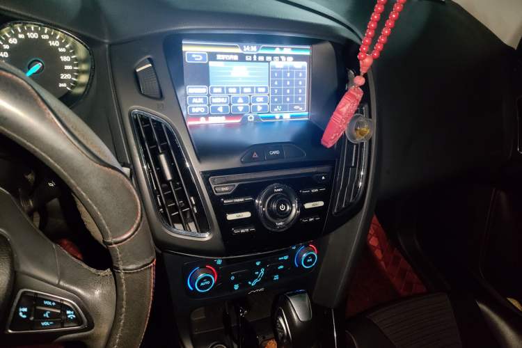 Used Ford Focus 2015 Sedan 1.6L Automatic Trend Model
