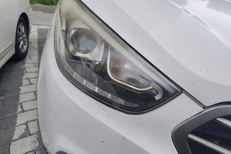 Used Hyundai ix35 2012 2.0L Automatic Two-Wheel Drive Elite Edition GLS
