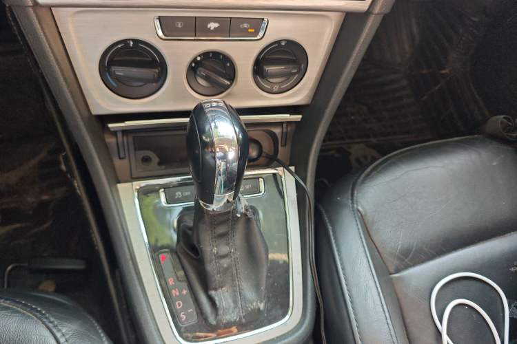 Used Volkswagen Lavida 2013 Revised Version 1.4 TSI DSG Comfort Edition
