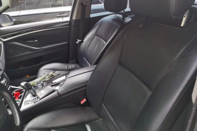 Used BMW 5 Series 2013 525Li Luxury Model