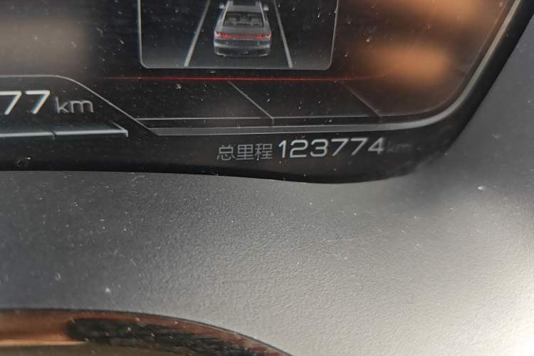 Used BYD Han 2020 DM Four-Wheel Drive Performance Edition Prestige Model Odometer Close Up