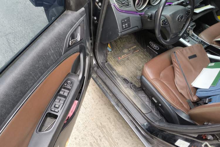 Used Bestune B90 2014 1.8T Automatic Luxury Model
