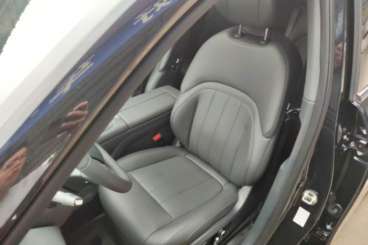 Used Dongfeng eπ eπ008 2026 Model Six-Seat Pure-Electric Family Edition
