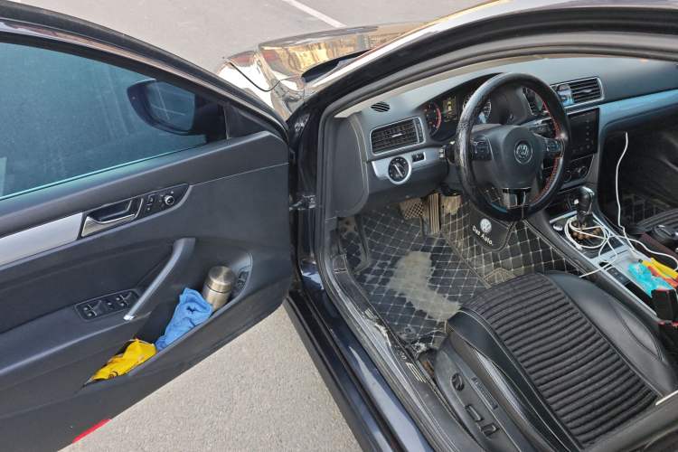 Used Volkswagen Passat 2015 1.8TSI DSG Prestige Edition Driver Seat