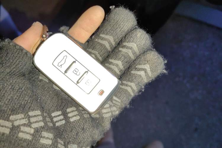 Used Mitsubishi Outlander 2019 2.4L 4x4 Zhi Xiang Edition 7 Seats China V Emission Standard