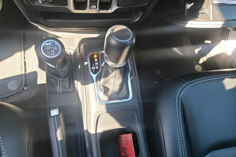 Used Jeep Gladiator 2024 3.6L Camping Edition