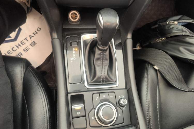 Used Mazda Mazda 3 Axela 2019 Cloud-Controlled Sedan 1.5L Automatic Luxury Model China VI Standard
