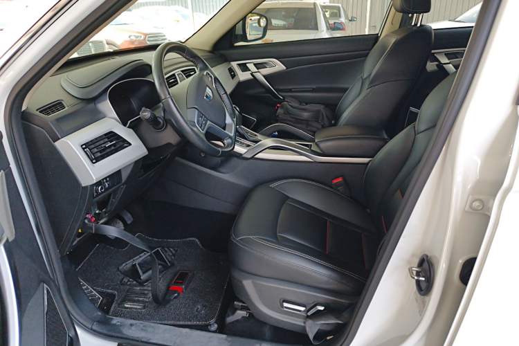 Used Geely Auto Emgrand X7 Sport 2018 1.8TD Automatic Two-Wheel Drive Smart Connect 4G Internet Edition