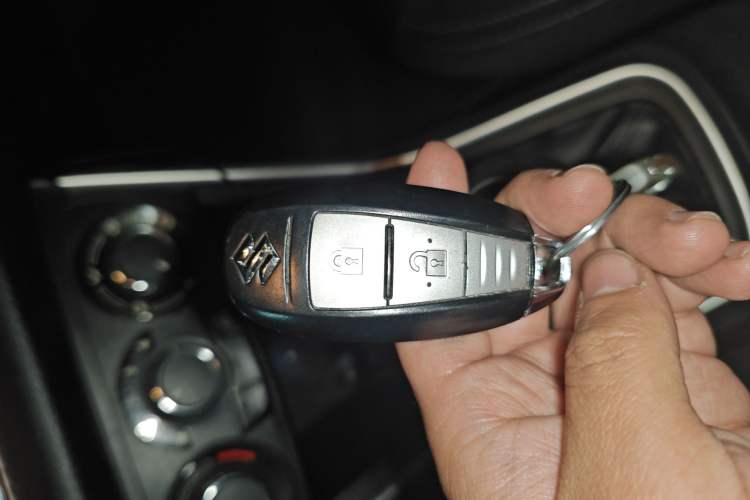 Used Suzuki Vitara S-Cross 2017 1.6L Manual Two-Wheel Drive Urban Fashion Model