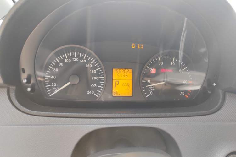 Used Mercedes-Benz Vito 2010 2.5L Elite Edition