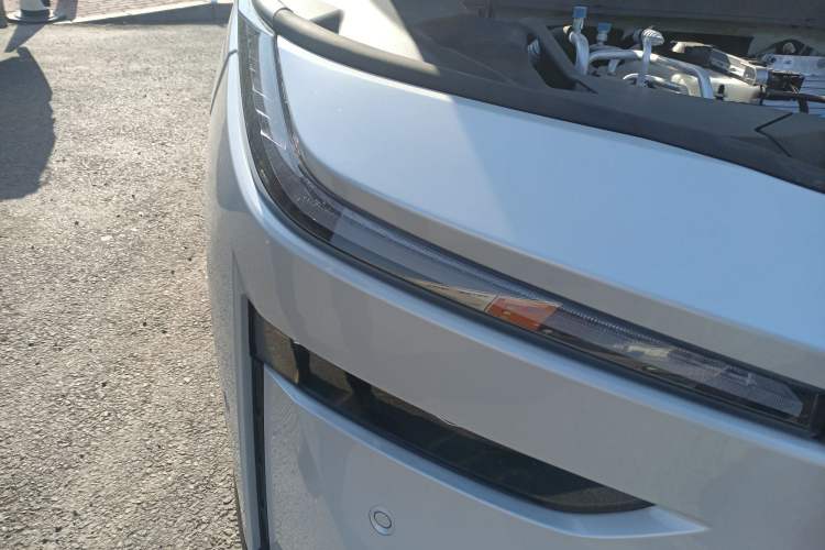 Used Toyota BZ 3X 2025 520 Pro LiDAR Edition Right Front Headlight