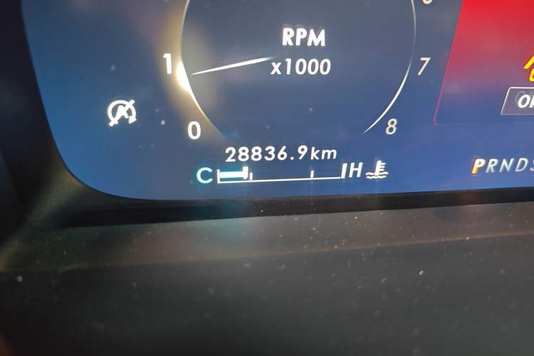 Used Lincoln Nautilus 2021 2.7T Four-Wheel Drive Prestige Edition Odometer Close Up