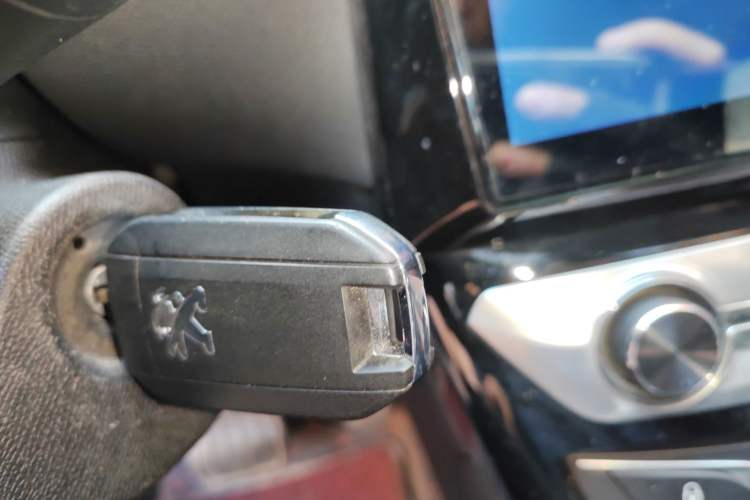 Used Peugeot 308 2016 1.6L Automatic Luxury Edition
