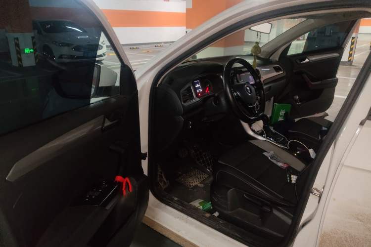 Used Volkswagen T-ROC 2021 Revised Version 280TSI DSG Two-Wheel Drive Elite Connect Edition