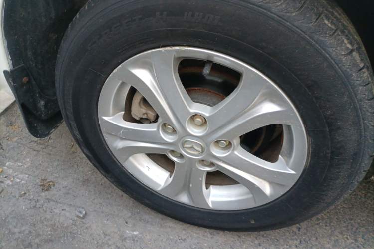 Used Mazda 3 2015 Sedan 1.6L Automatic Comfort Model Exterior 5