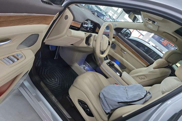 Used Hima AITO M7 2024 1.5T Rear-Drive Plus Version 5 Seats