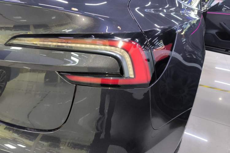 Used Tesla Model 3 2025 Rear-Wheel-Drive Version