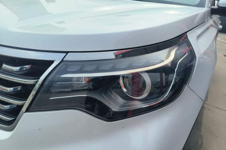 Used Kia Sportage R 2018 2.0L Automatic Smart Luxury Version China V Standard Left Front Headlight