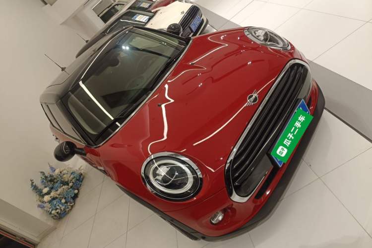 Used MINI MINI 2018 1.5T COOPER Artist Five-Door Edition
