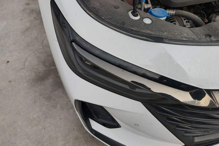 Used Chery Arrizo 8 2023 High-Performance Edition 2.0T DCT Powerfully Equipped Right Front Headlight