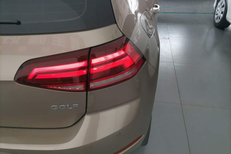 Used Volkswagen Golf 2019 1.6L Automatic Comfort Model China V Standard
